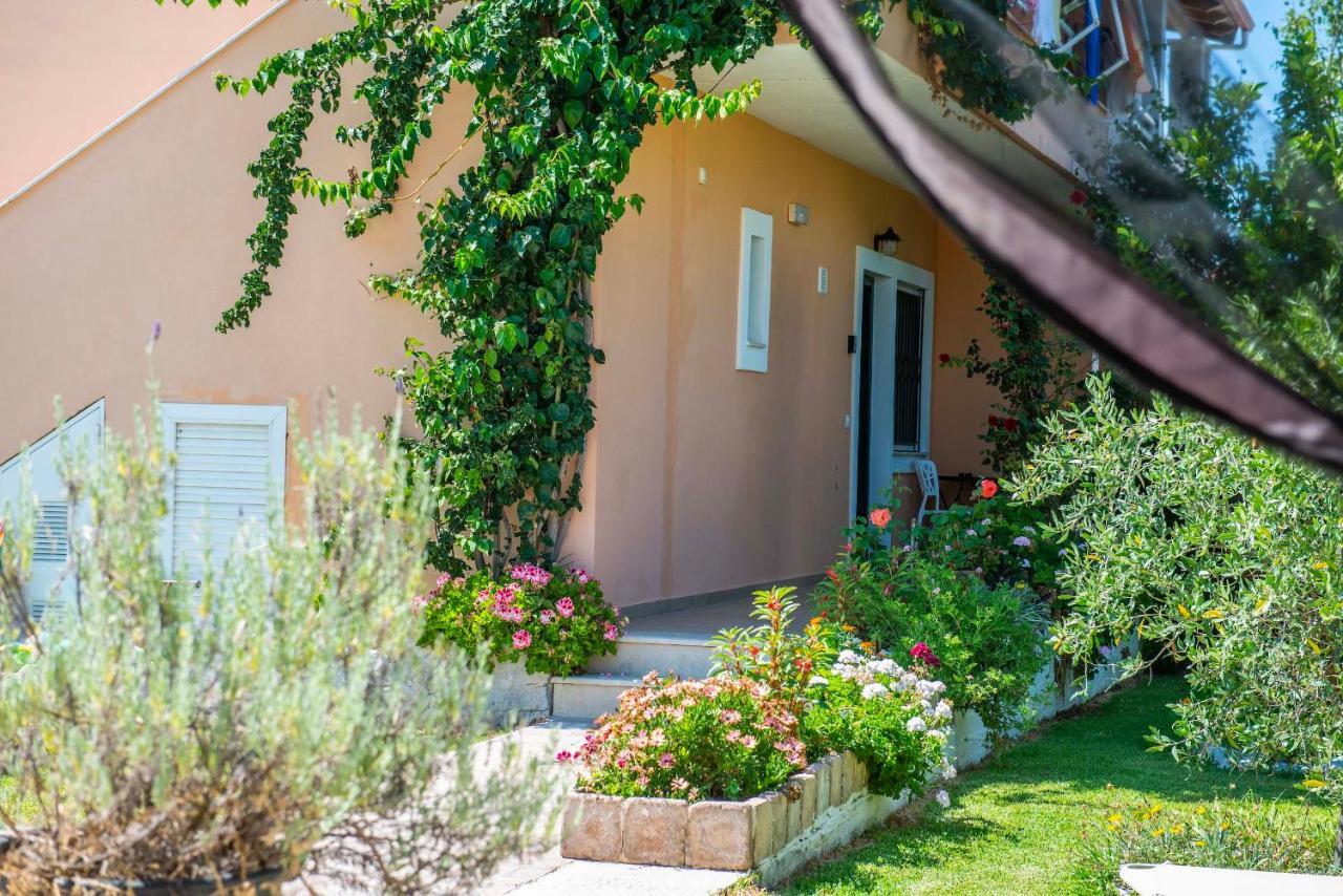 Zoe Boutique Apartment Acharavi  Dış mekan fotoğraf
